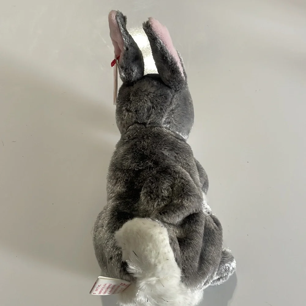 Ty Beanie Baby * Hopper the Bunny Rabbit * Date of Birth: August 7, 2000‎ *